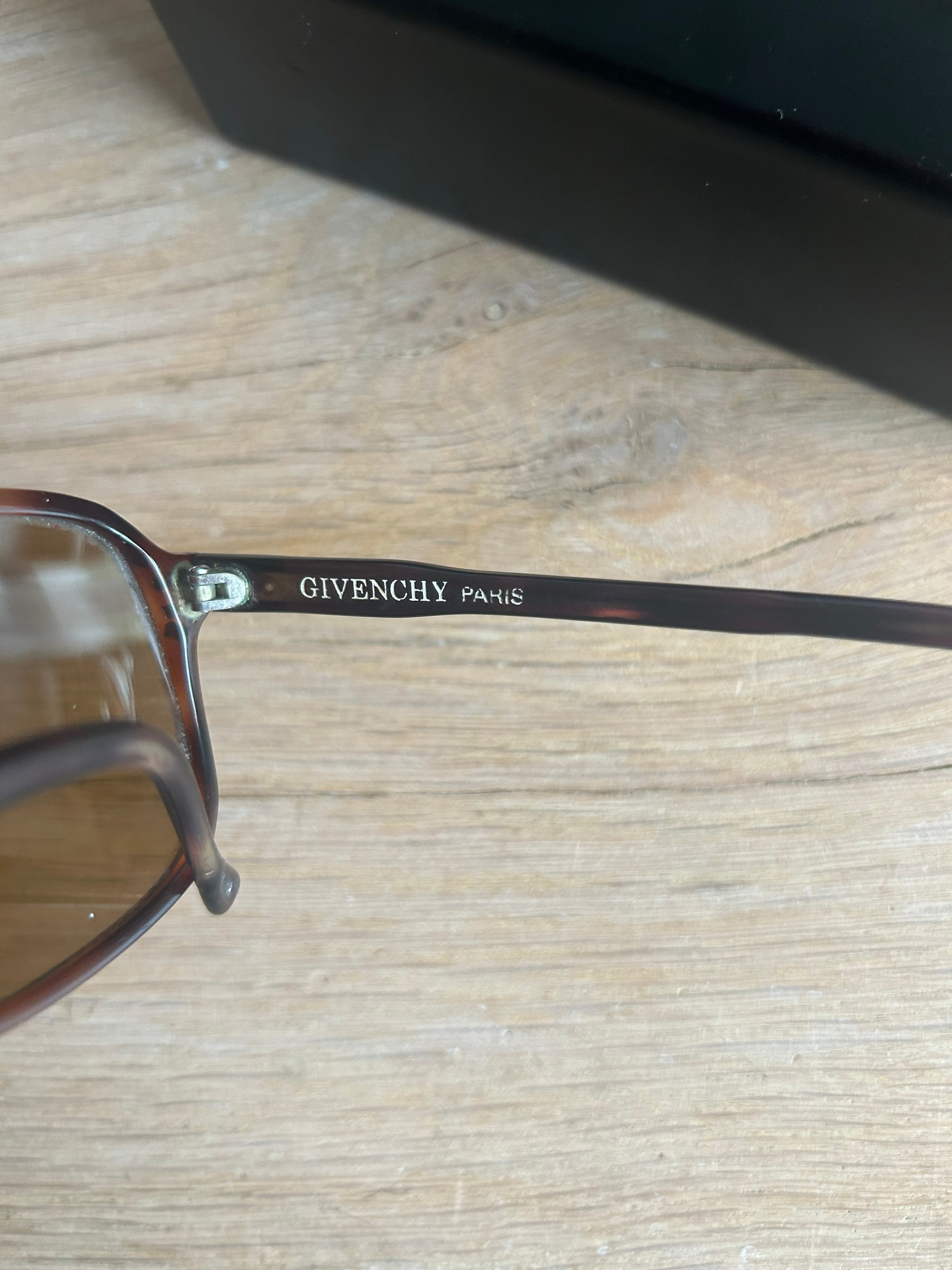 Givenchy zonnebril