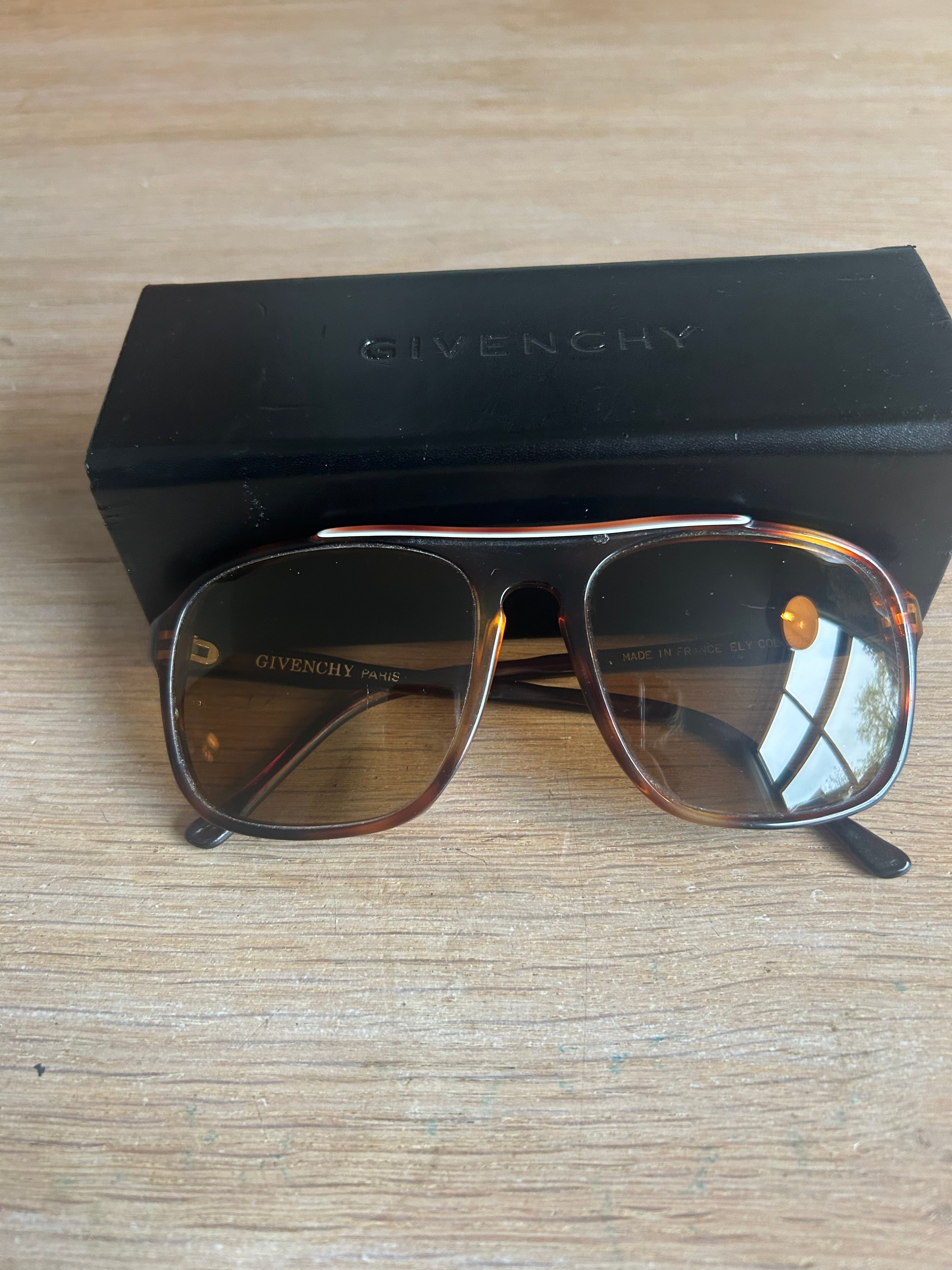 Givenchy zonnebril